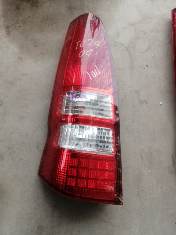 Стоп-сигнал NISSAN SERENA C24 задний левый (б/у)