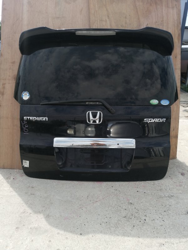 Дверь багажника HONDA STEPWGN RK1 (б/у)