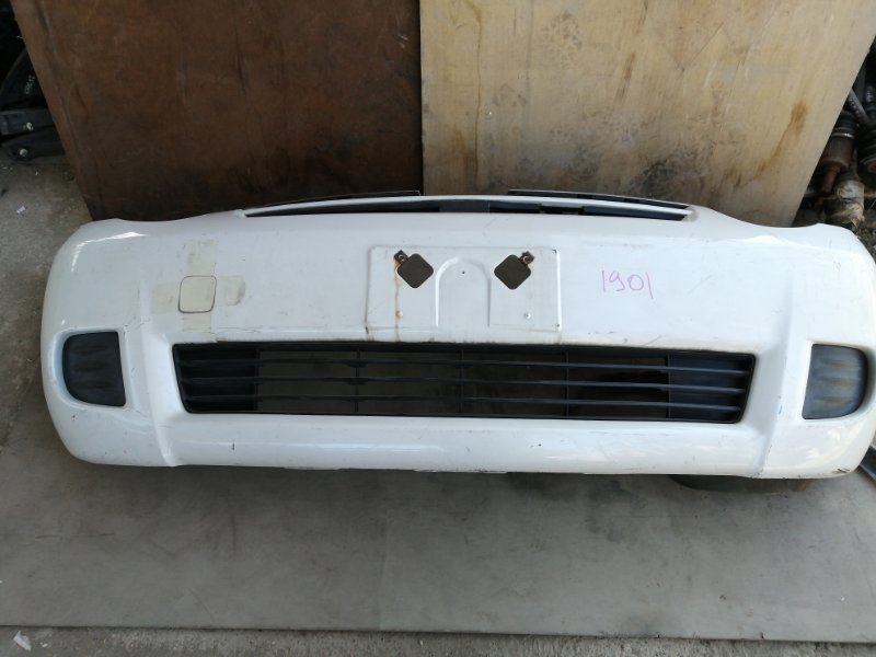 Бампер Toyota Sienta NCP81 передний (б/у)
