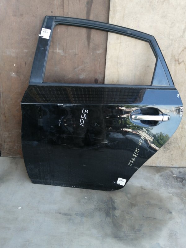 Дверь Toyota PRIUS ZVW30 задняя левая (б/у)