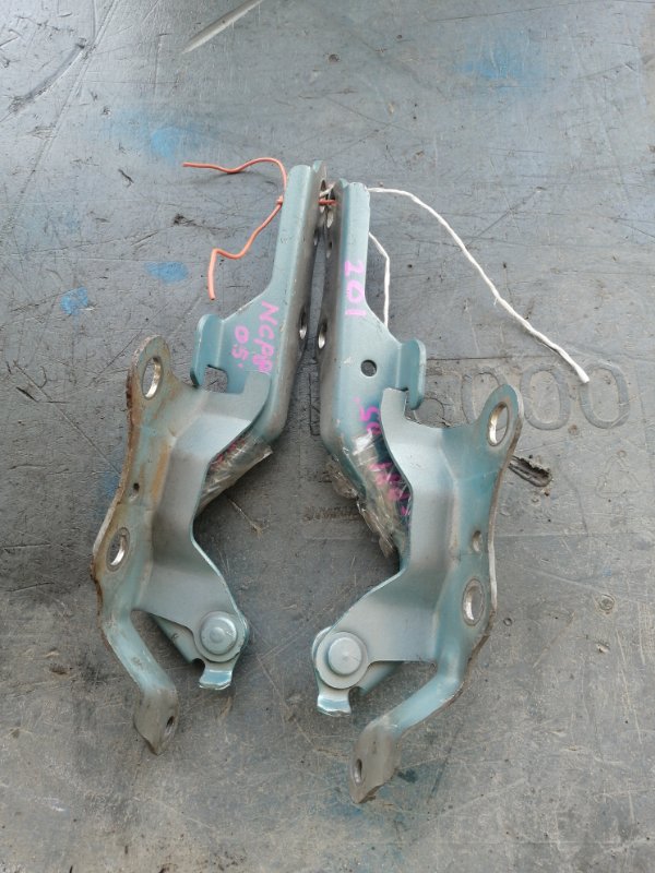 Петля капота Toyota SIENTA NCP81 (б/у)