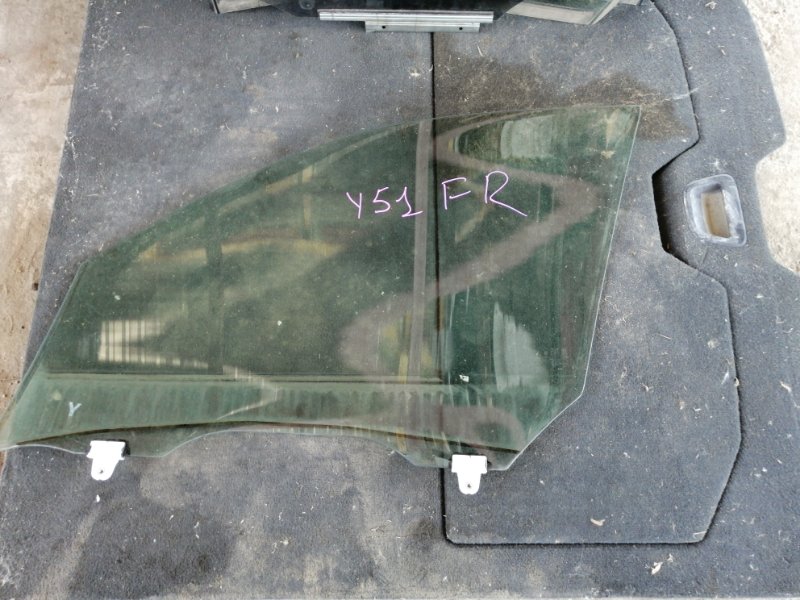 Стекло NISSAN Fuga Y51 переднее правое (б/у)