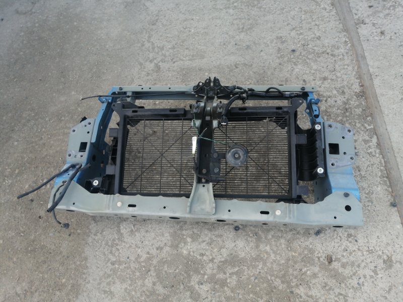 Рамка радиатора NISSAN LEAF AZE0 (б/у)