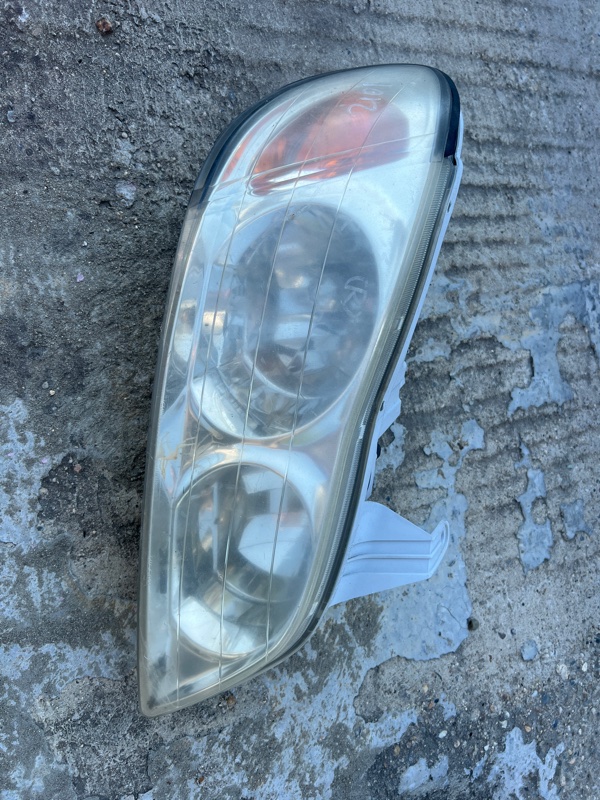 Фара NISSAN cefiro A33 передняя правая (б/у)