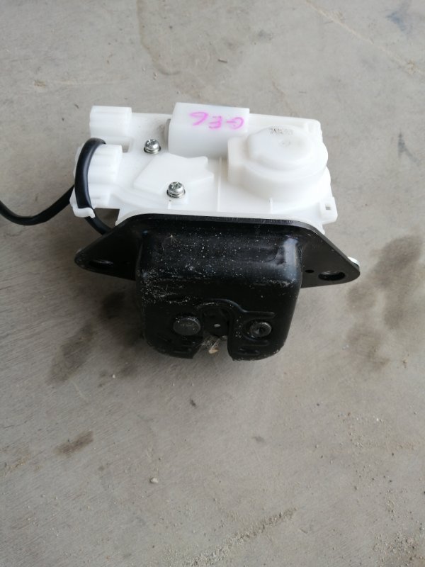 Замок багажника HONDA Fit GE6 L13A (б/у)