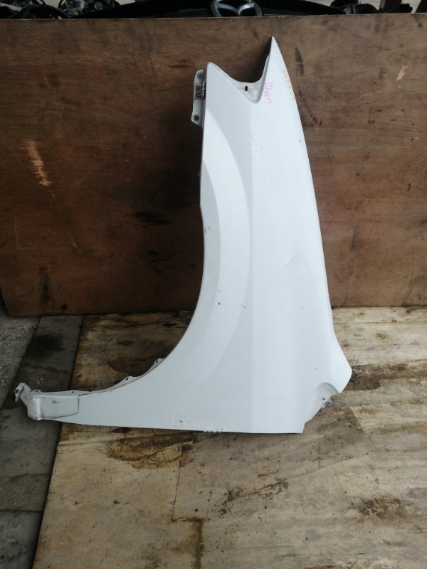 Крыло MAZDA MPV LW3W переднее левое (б/у)