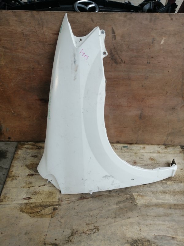 Крыло MAZDA MPV LW3W переднее правое (б/у)