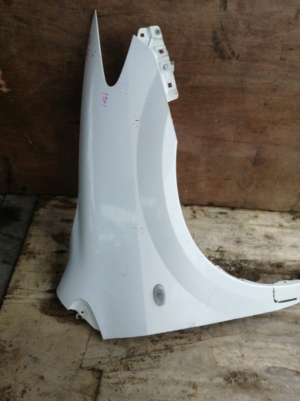 Крыло MAZDA MPV LW3W переднее правое (б/у)