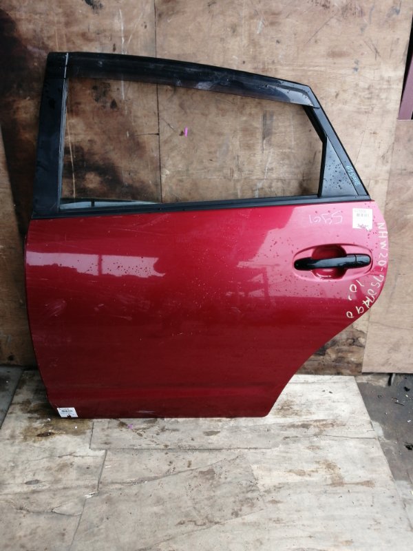 Дверь Toyota PRIUS NHW20 задняя левая (б/у)