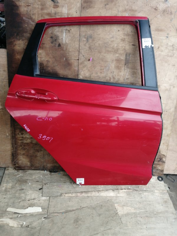 Дверь HONDA Fit GP5 задняя правая (б/у)