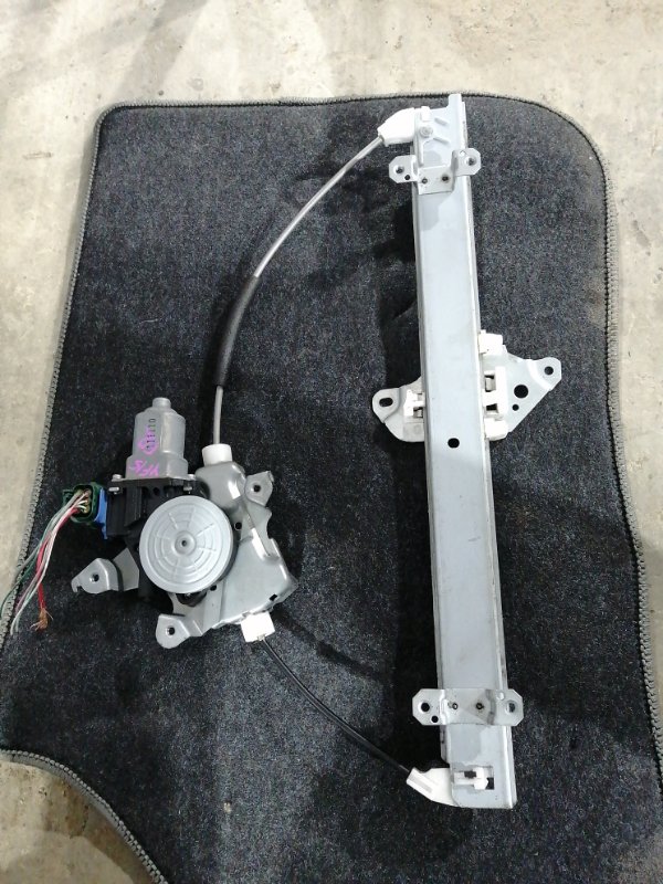 Стеклоподъемник NISSAN JUKE YF15 передний правый (б/у)