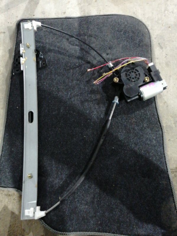 Стеклоподъемник MAZDA Demio DY передний правый (б/у)