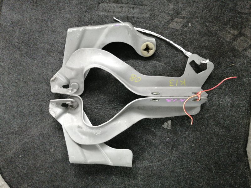 Петля капота NISSAN March K13 (б/у)