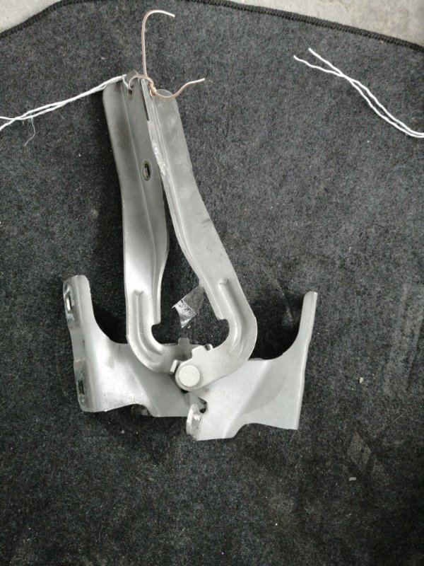 Петля капота NISSAN Tiida C11 (б/у)