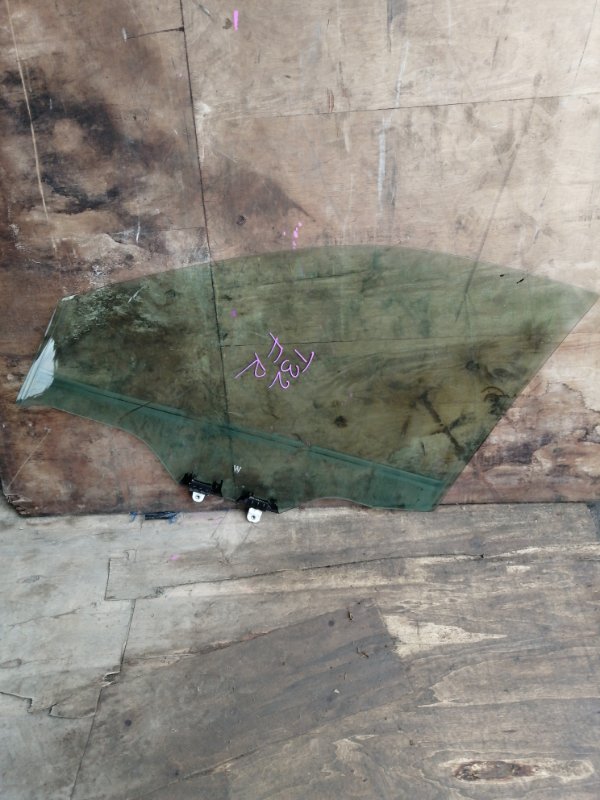 Стекло NISSAN X-TRAIL T32 переднее правое (б/у)