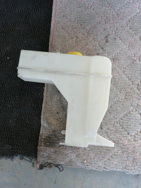 Бачок расширительный NISSAN SERENA C24 (б/у)