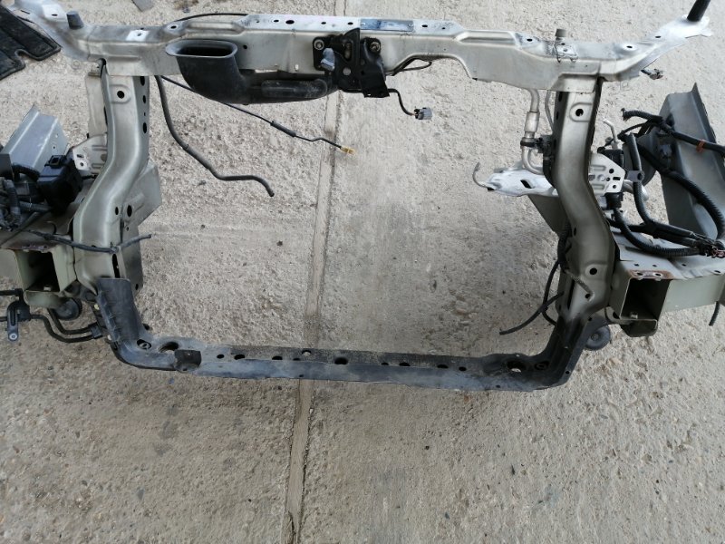 Рамка радиатора HONDA ELYSION RR1 (б/у)