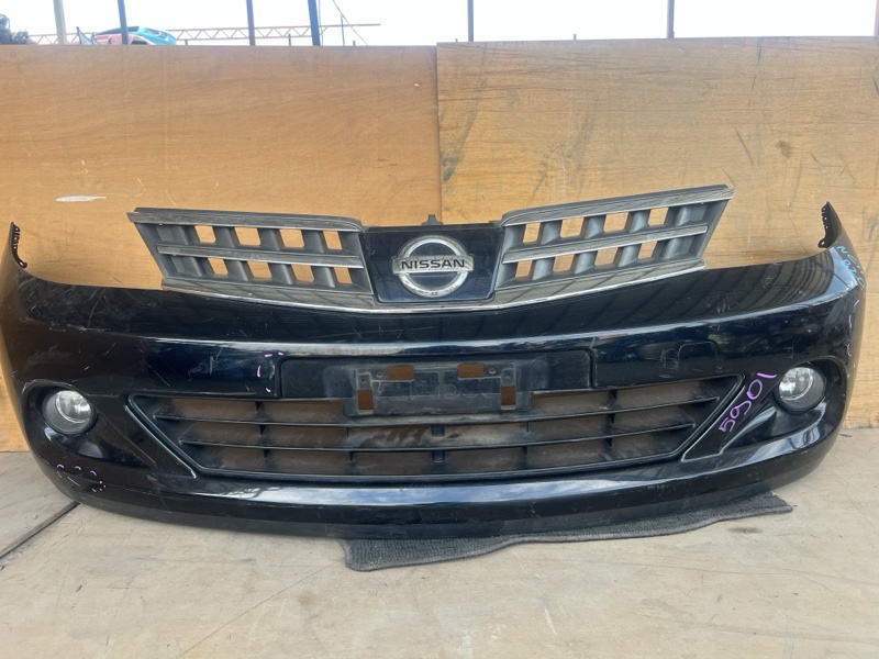 Бампер Nissan Tiida C11 2011 передний (б/у)