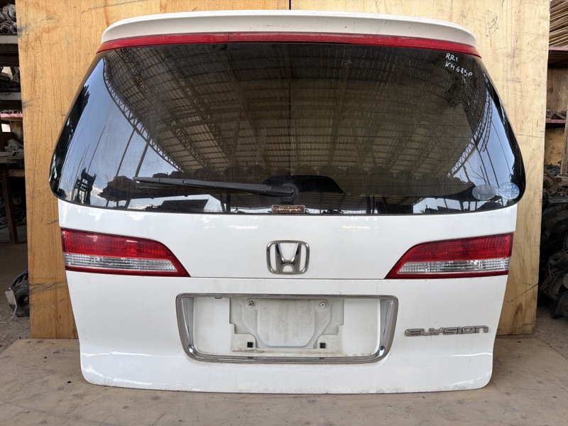 Дверь багажника Honda ELYSION RR1 2006 (б/у)