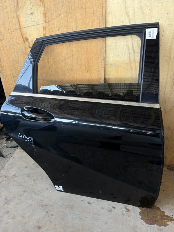 Дверь Mercedes B-CLASS W246 2012 задняя правая (б/у)