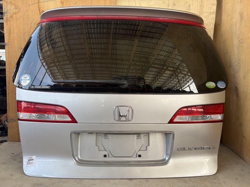 Дверь багажника Honda ELYSION RR1 2006 (б/у)