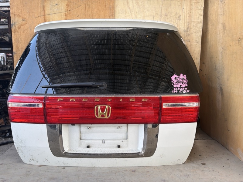 Дверь багажника Honda ELYSION RR5 2009 (б/у)