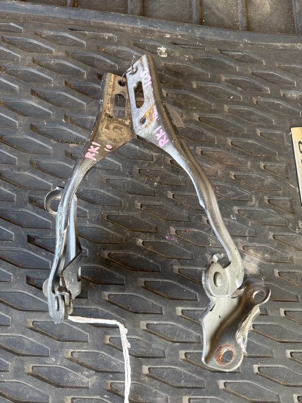 Петля капота Honda STEPWGN RK1 2011 (б/у)