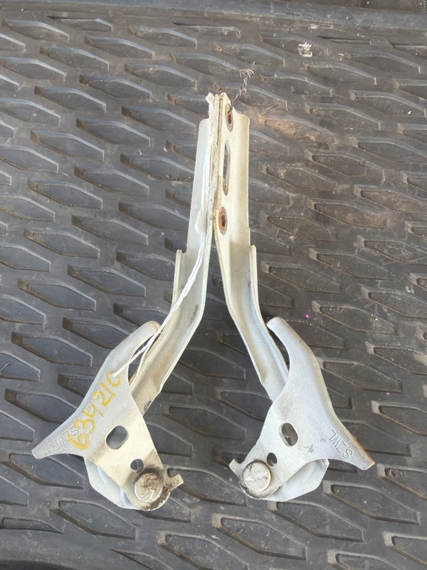 Петля капота Honda STEPWGN RK1 2011 (б/у)