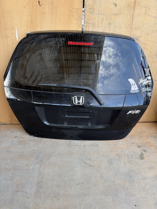 Дверь багажника HONDA FIT GD1 2005 (б/у)