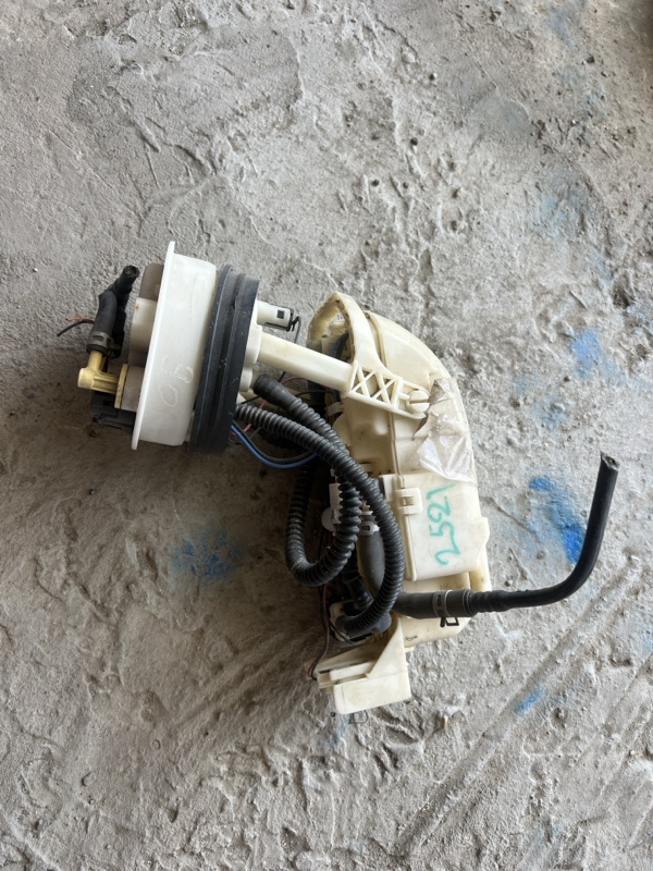Топливный насос HONDA FIT GD2 L13A (б/у)