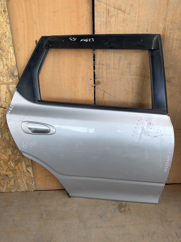 Дверь Honda AIRWAVE GJ1 2008 задняя правая (б/у)