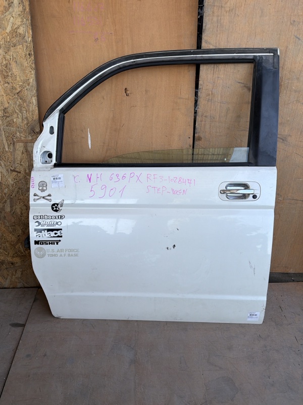 Дверь HONDA STEPWGN RF3 2002 передняя левая (б/у)