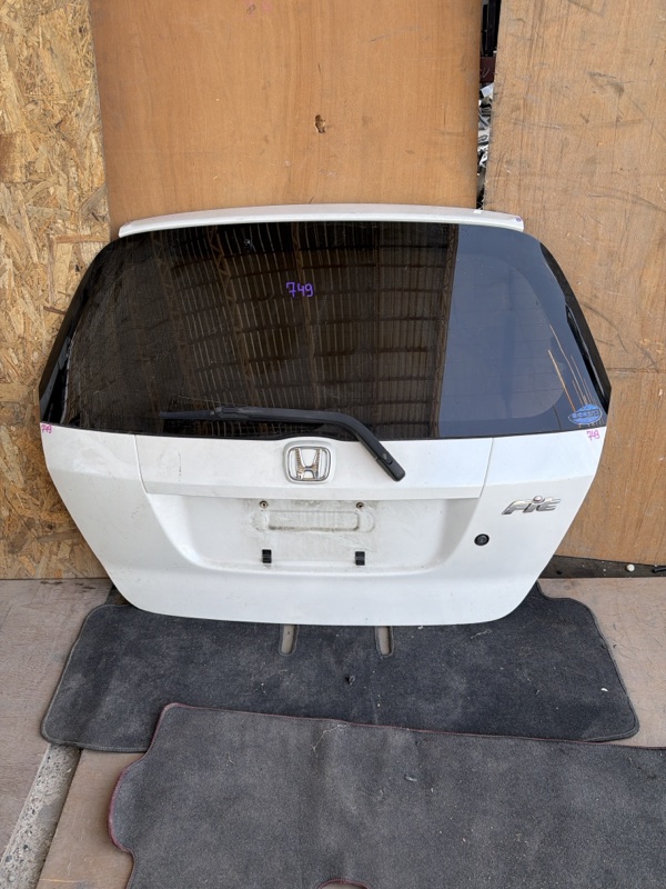 Дверь багажника HONDA FIT GD1 2002 (б/у)