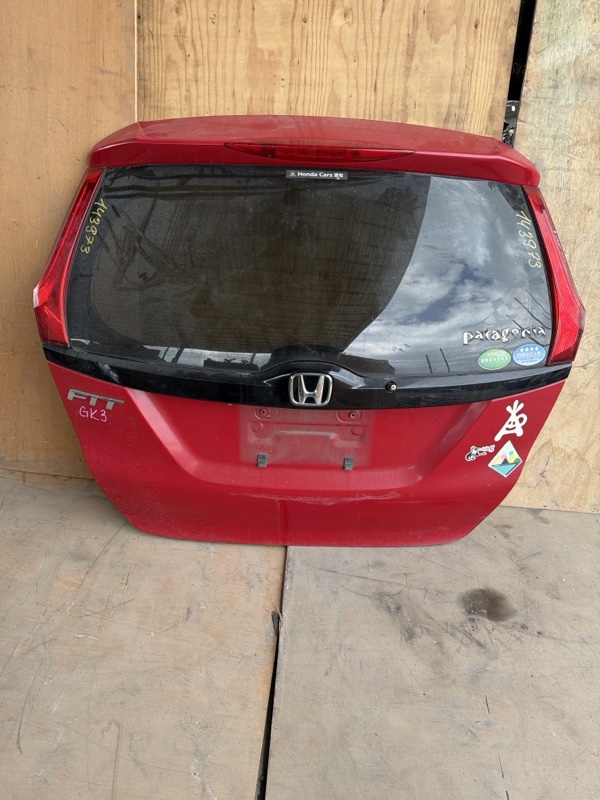 Дверь багажника HONDA FIT GK3 2014 (б/у)