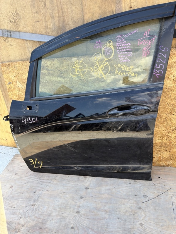 Дверь HONDA FIT GP5 2014 передняя левая (б/у)