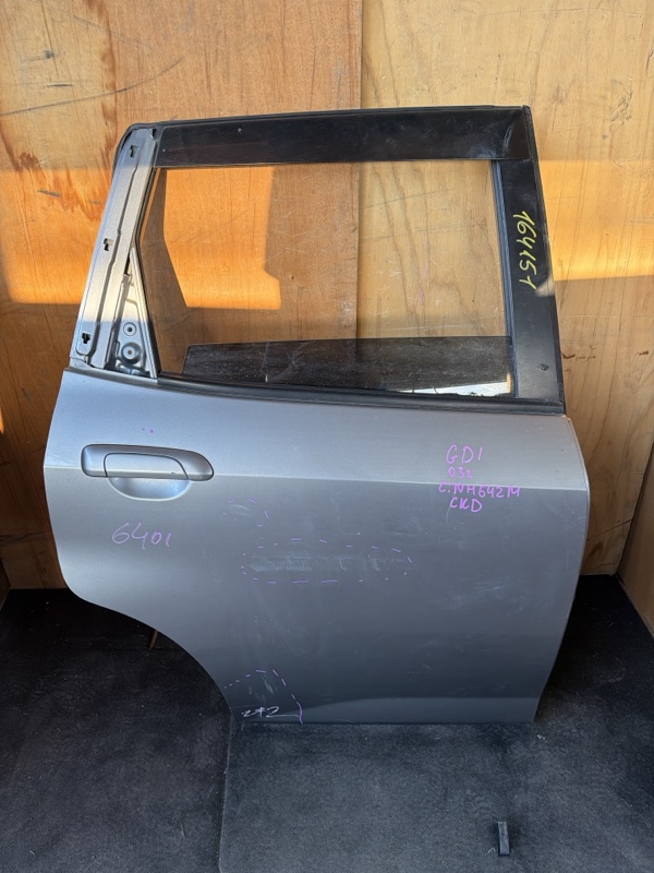 Дверь Honda Fit GD1 2003 задняя правая (б/у)