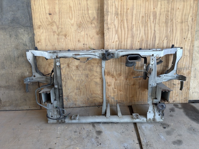 Рамка радиатора Honda STEPWGN RF3 2002 (б/у)