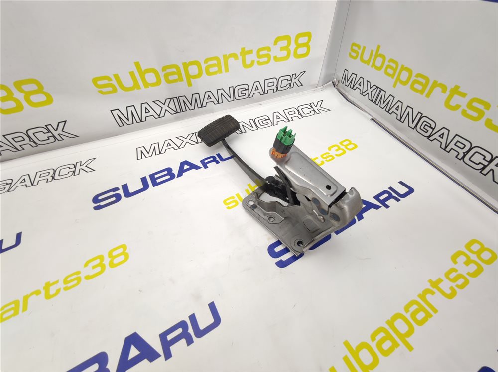 Педаль тормоза MITSUBISHI OUTLANDER 2007 CW5W 4B12 MN101513 контрактная