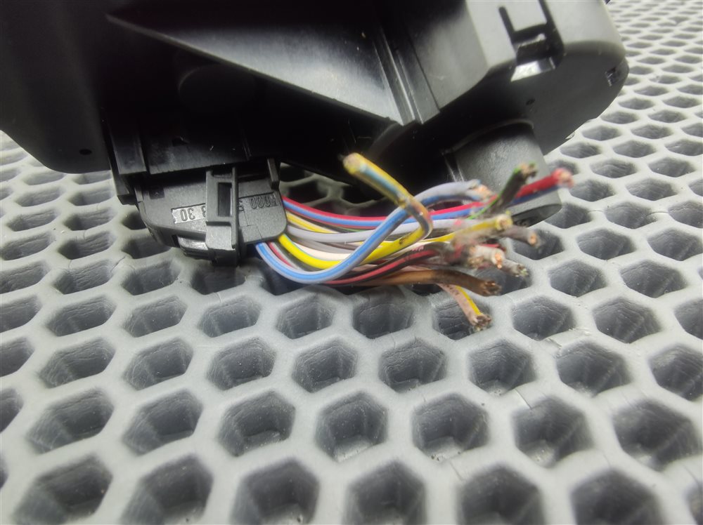 Кнопка E-CLASS 2008 211