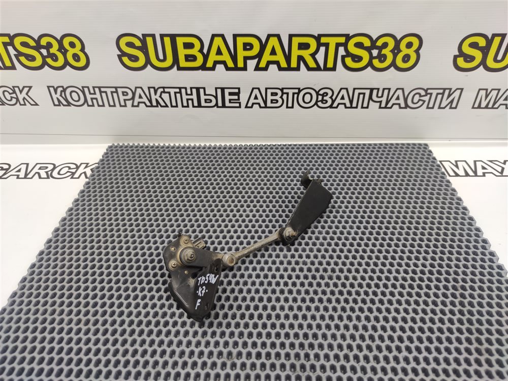 Запчасть датчик дорожного просвета передний Suzuki Escudo 2005 TD54W J20A 3864065J00 контрактная Датчик дорожного просвета передний Suzuki Escudo 2005 TD54W J20A 3864065J00 контрактная