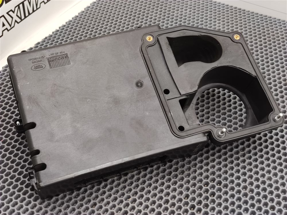 Корпус блока управления двигателем. Land Rover Discovery L319 AJ41