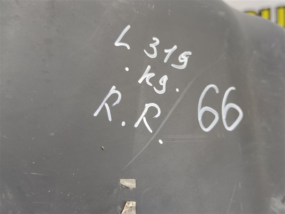 Подкрылок задний правый Discovery 2006 L319 AJ41