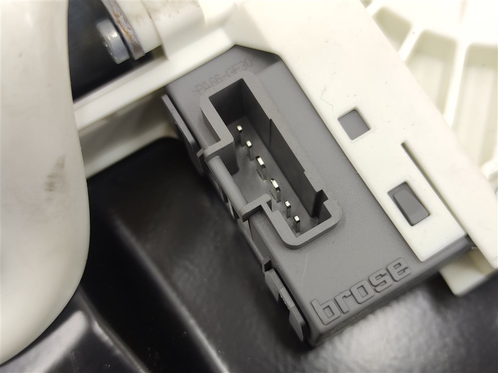 Стеклоподъемник передний левый Discovery 2006 L319 AJ41