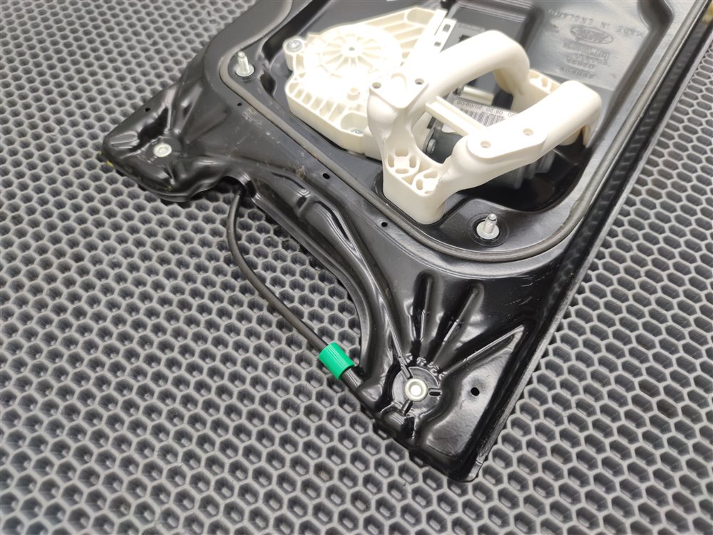 Стеклоподъемник передний левый Discovery 2006 L319 AJ41