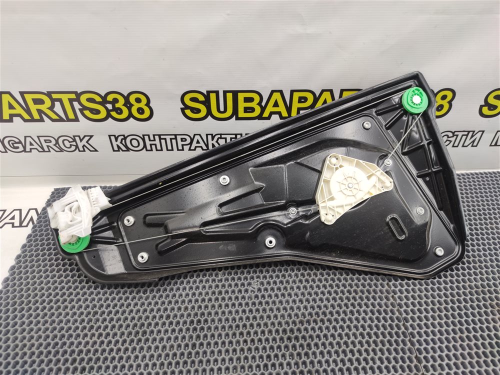 Стеклоподъемник задний левый Discovery 2006 L319 AJ41 Стеклоподъемник задний левый Discovery 2006 L319 AJ41