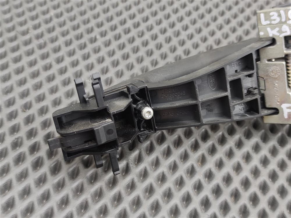 Ручка двери внешняя передняя правая Land Rover Discovery L319 AJ41