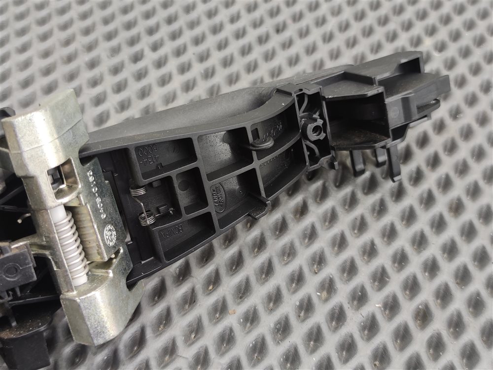 Ручка двери внешняя передняя левая Discovery 2006 L319 AJ41