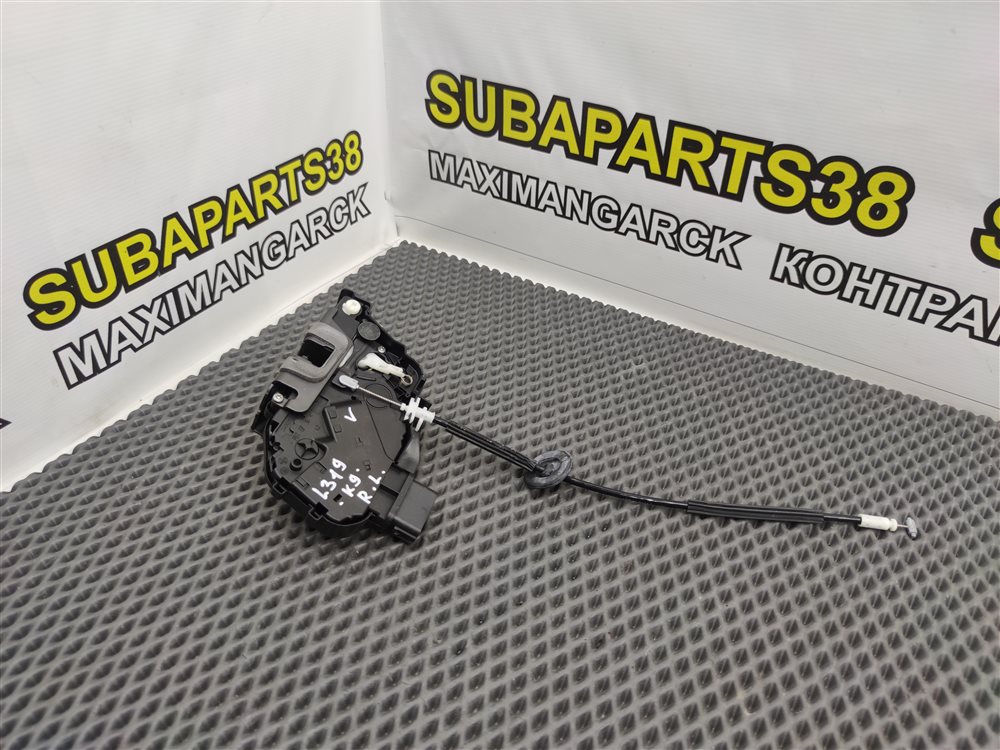 Замок двери задний левый Land Rover Discovery 2006 L319 AJ41 FQM500091 контрактная