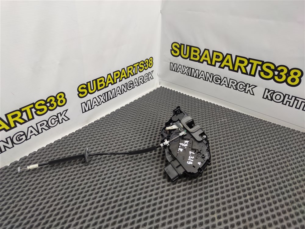 Замок двери передний правый Land Rover Discovery 2006 L319 AJ41 FQJ500104 контрактная