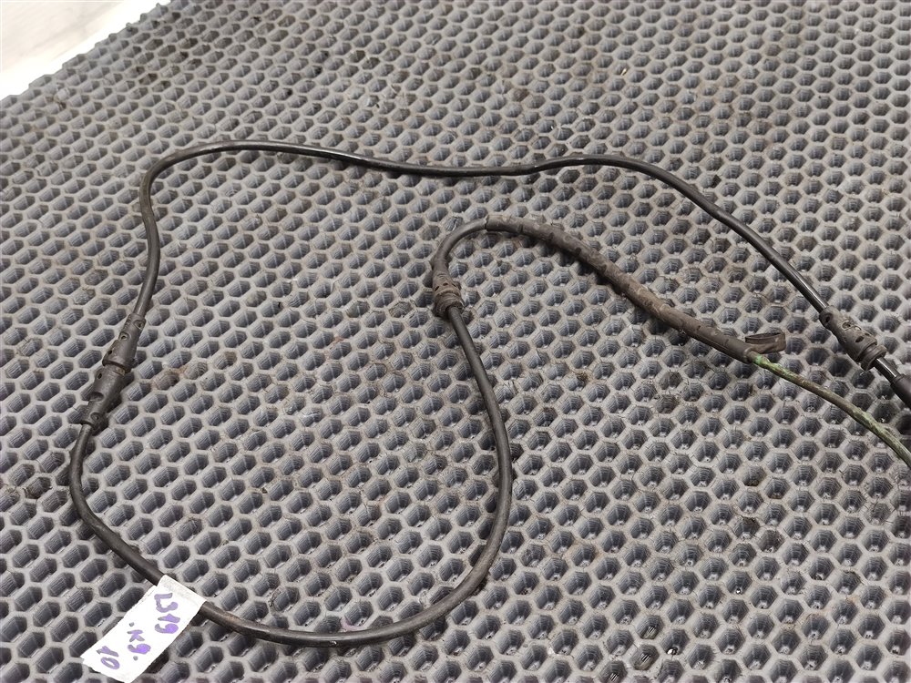 Датчик износа тормозных колодок задний Discovery 2006 L319 AJ41